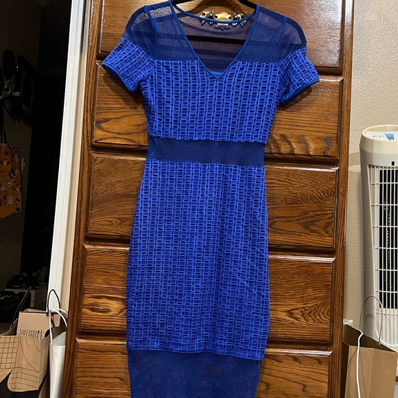 Guess‎ Dress - Picture 1 of 7